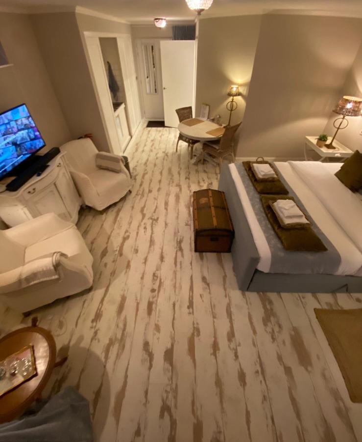 De Vijverkamer-----Prive Diner Op De Kamer Mogelijk!! Hoogeveen Eksteriør bilde